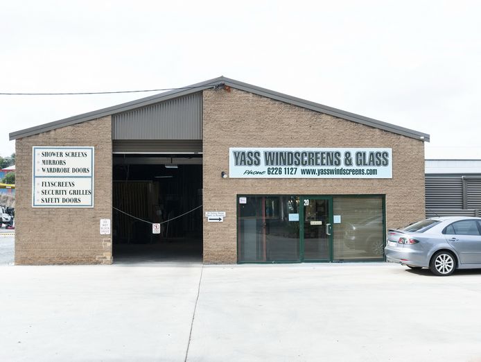 yass-windscreens-amp-glass-id-20-0