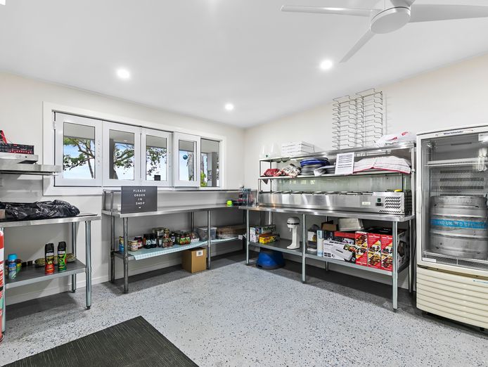 unique-business-opportunity-bribie-beach-shack-for-sale-5