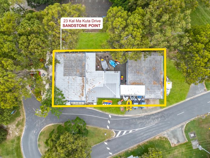 unique-business-opportunity-bribie-beach-shack-for-sale-1