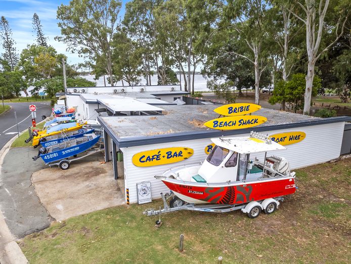unique-business-opportunity-bribie-beach-shack-for-sale-7