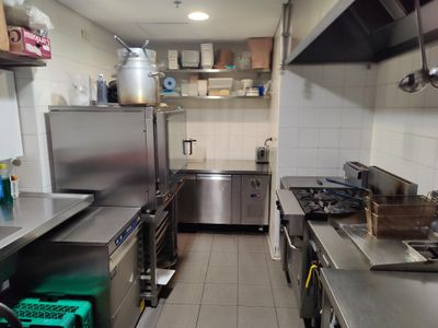 cafe-for-sale-prime-brookvale-location-1