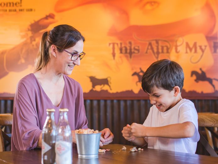 new-vibrant-texan-style-franchise-restaurant-in-hervey-bay-5