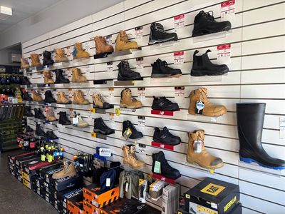 thriving-workwear-safety-equipment-embroidery-screen-printing-business-8