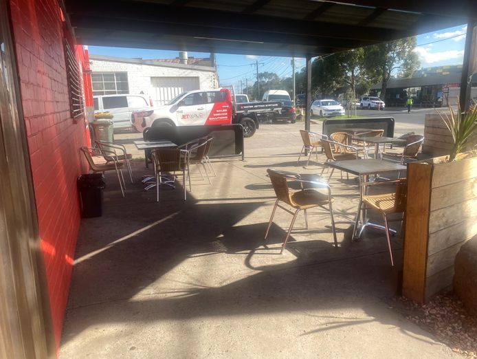 industrial-cafe-high-profit-low-outgoings-3