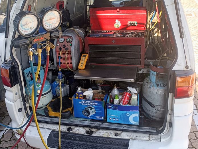 mobile-auto-air-conditioning-service-1