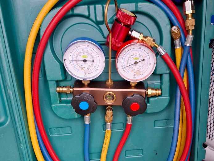 mobile-auto-air-conditioning-service-4