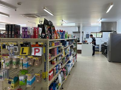 long-established-takeaway-convenience-grocery-store-with-cafe-coffee-dining-5