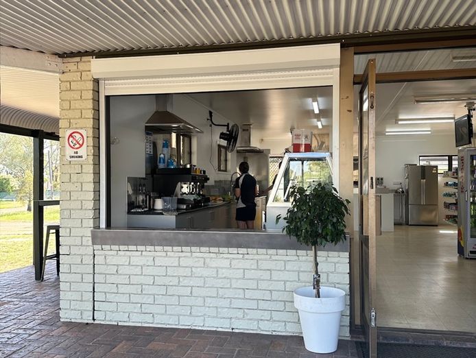 long-established-takeaway-convenience-grocery-store-with-cafe-coffee-dining-1