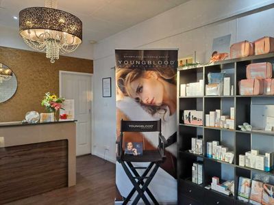 beauty-dermal-cosmetic-therapies-salon-for-sale-prominent-busy-location-8