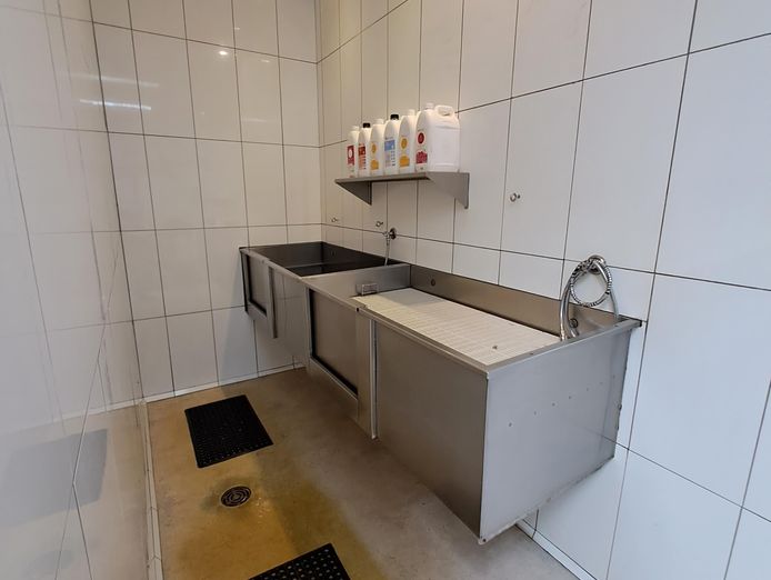pet-grooming-salon-for-sale-4