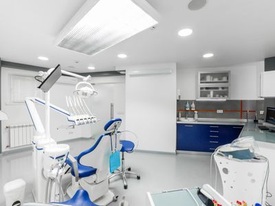high-performance-3-chair-dental-practice-central-gold-coast-0