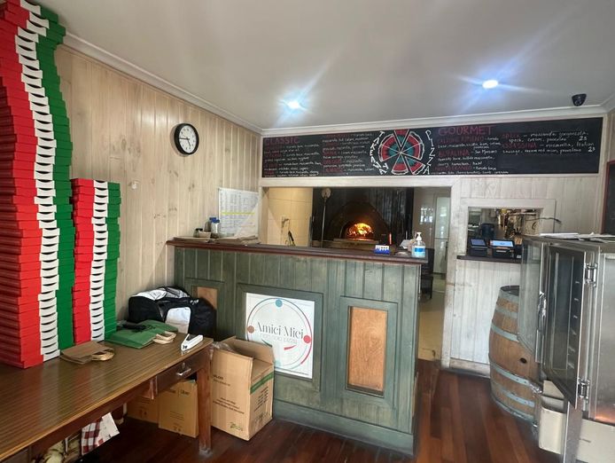 amici-miei-restaurant-for-sale-0