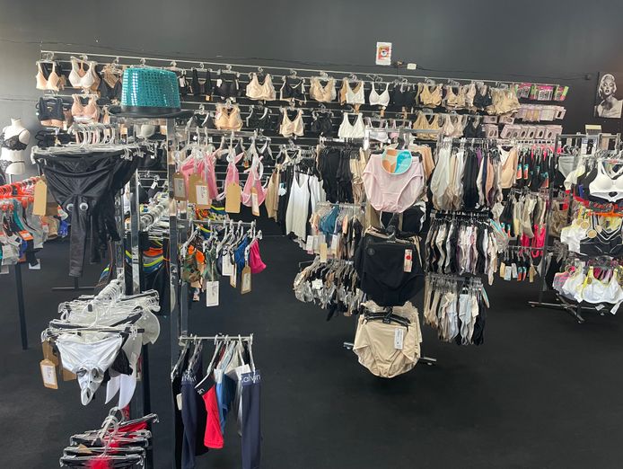 retail-lingerie-business-4-sale-2