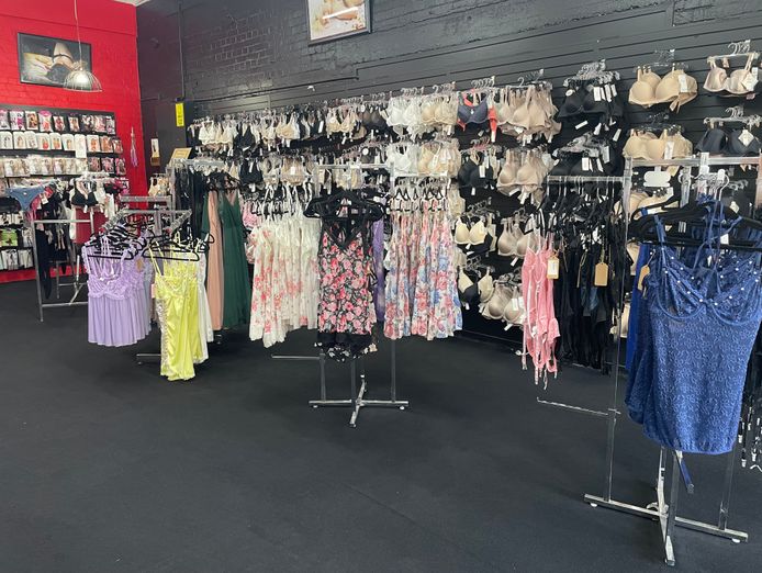 retail-lingerie-business-4-sale-1