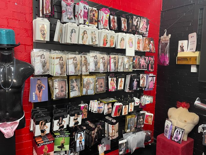 retail-lingerie-business-4-sale-8