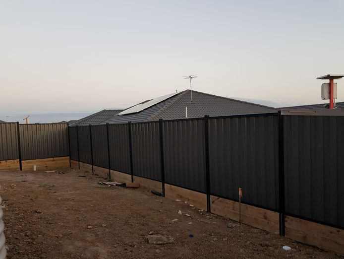 fence-and-retaining-wall-construction-business-4