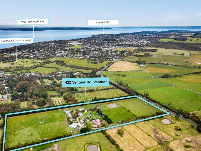 freehold-accessible-accommodation-farmstay-on-15-acres-phillip-island-1