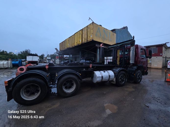 skip-bin-business-for-sale-3-6m-in-sales-last-year-500-customers-0