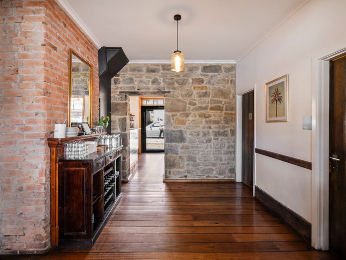 belles-burgers-business-sale-huge-upside-4