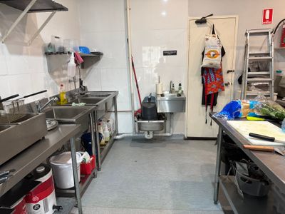 busy-lunch-bar-in-canning-vale-5
