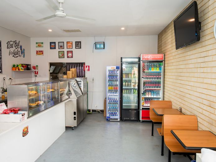 busy-lunch-bar-in-canning-vale-1