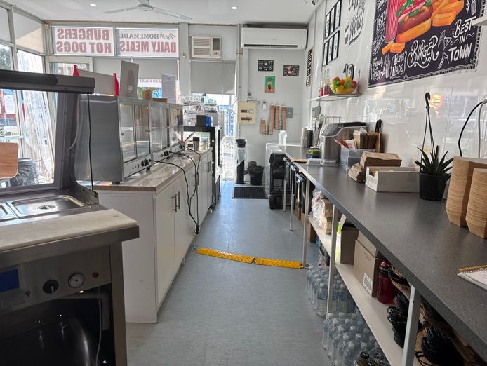 busy-lunch-bar-in-canning-vale-3
