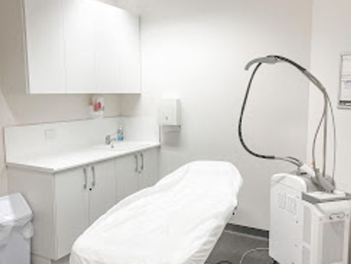 step-into-ownership-of-a-thriving-cosmetic-clinic-in-the-heart-of-redcliffe-2
