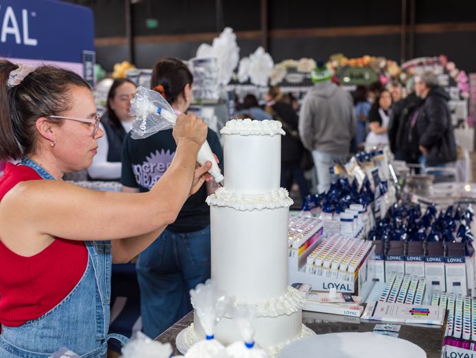 profitable-baking-cake-decorating-platform-5