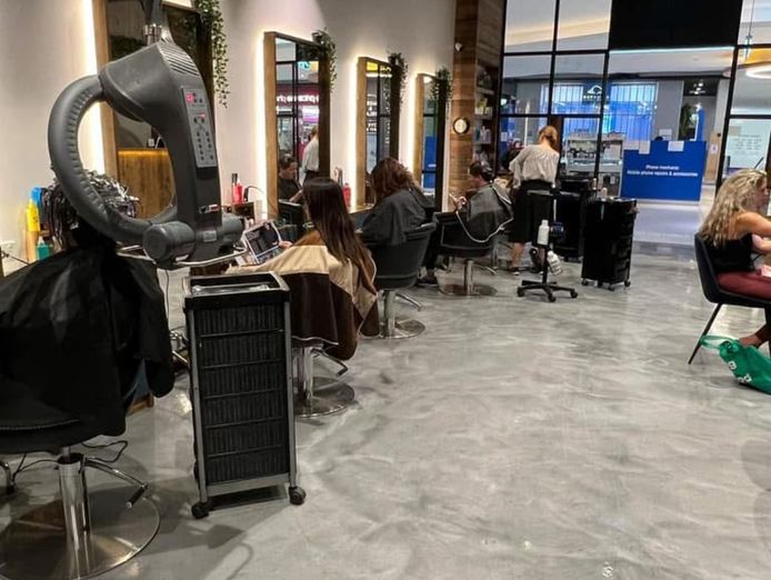 rare-opportunity-profitable-hair-nail-beauty-salon-for-sale-0