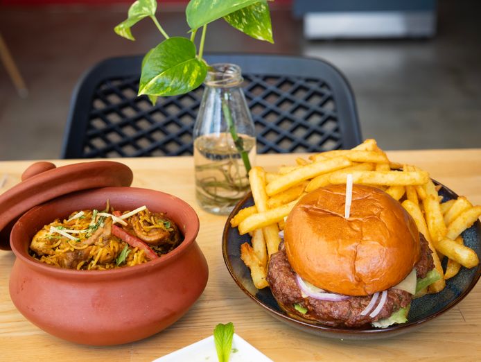 cafe-restaurant-for-sale-at-prime-location-0