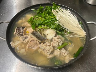 busy-korean-restaurant-6