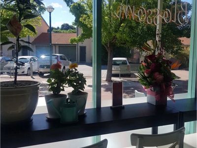 popular-local-cafe-blossom-cafe-4