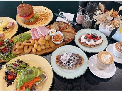 popular-local-cafe-blossom-cafe-3