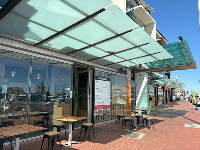 sushi-and-asian-food-take-away-shop-0