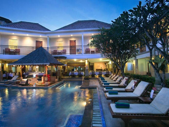 3-star-freehold-melati-hotel-located-in-a-prime-spot-on-jalan-legian-kuta-0