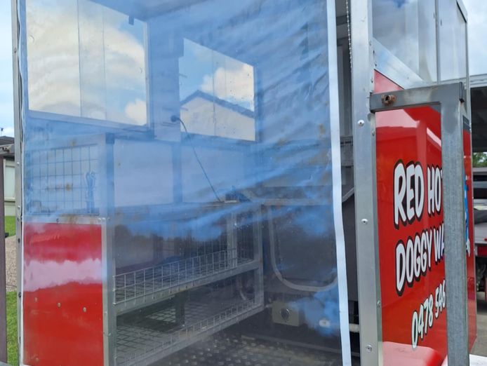 established-mobile-dog-grooming-business-sunshine-coast-includes-trailer-3