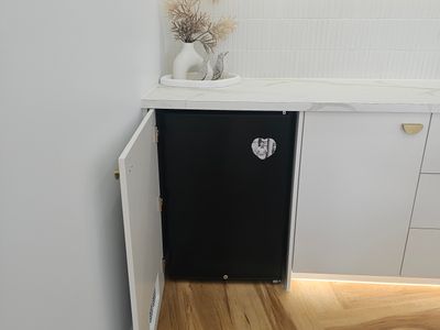 beauty-cosmetic-aesthetics-studio-business-fitout-for-sale-5