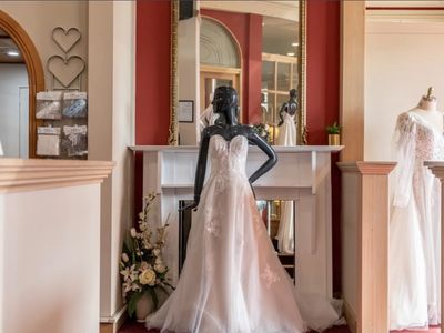 wedding-dress-evening-wear-boutique-for-sale-1
