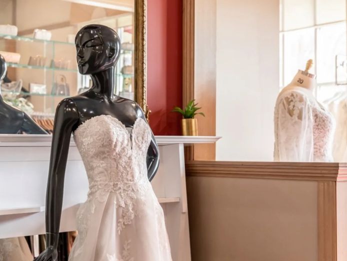wedding-dress-evening-wear-boutique-for-sale-6