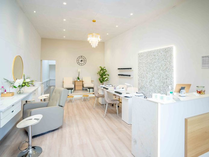 nail-and-beauty-salon-for-sale-0