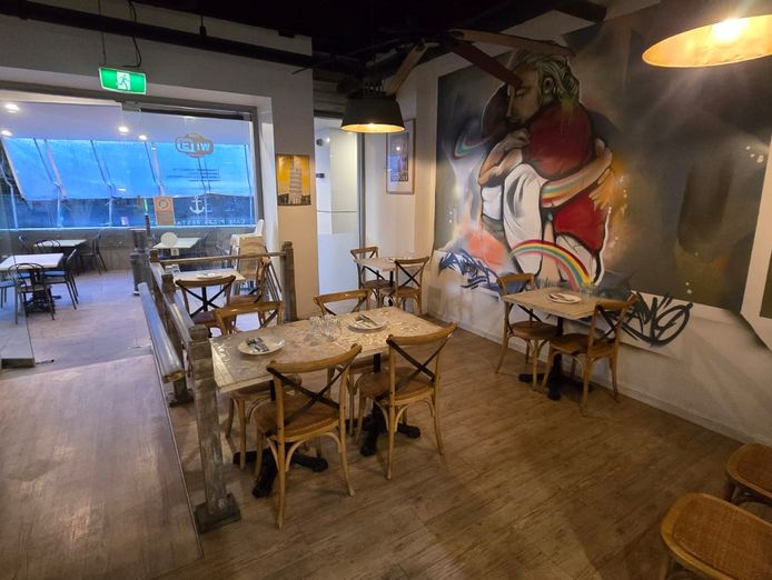 established-italian-restaurant-in-milsons-point-huge-potential-prime-location-1