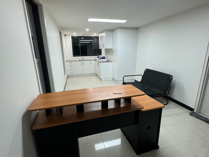 automotive-workshop-for-sale-1