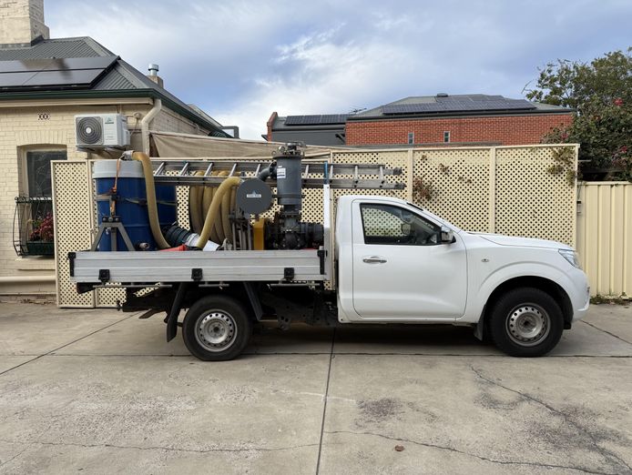 ready-to-launch-gutter-cleaning-business-package-vehicle-equipment-marketing-3