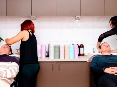 for-sale-premier-nak-hair-salon-tweed-heads-3