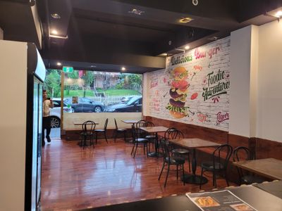 easy-to-manage-burger-restaurant-with-liquor-license-in-sydney-city-perifery-2