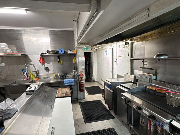 easy-to-manage-burger-restaurant-with-liquor-license-in-sydney-city-perifery-4