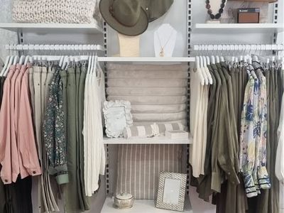 retail-ladies-fashion-and-gifts-0