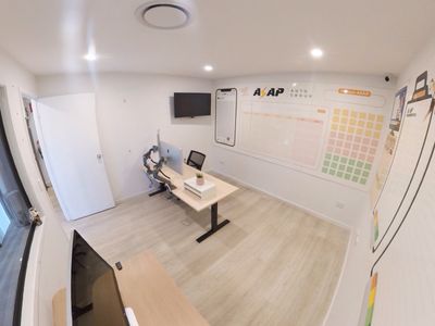 fully-fitted-out-premium-automotive-workshop-space-for-sale-gold-coast-qld-2