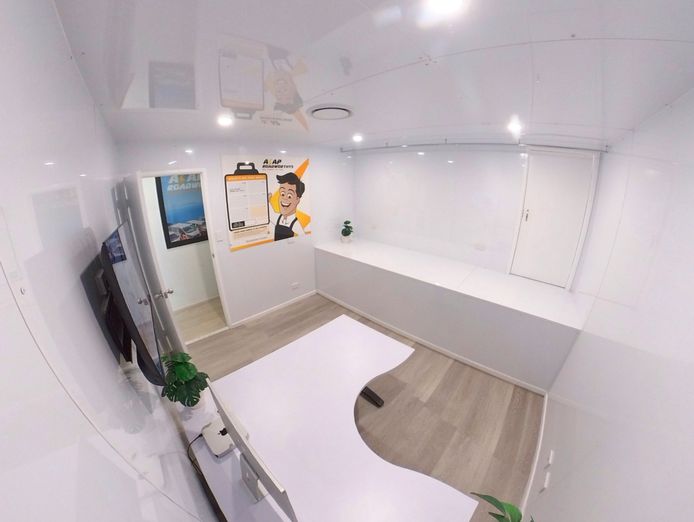 fully-fitted-out-premium-automotive-workshop-space-for-sale-gold-coast-qld-3
