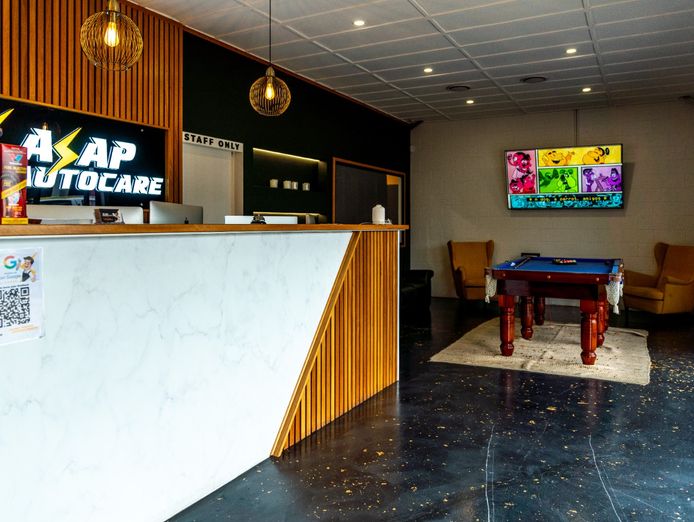 fully-fitted-out-premium-automotive-workshop-space-for-sale-gold-coast-qld-5
